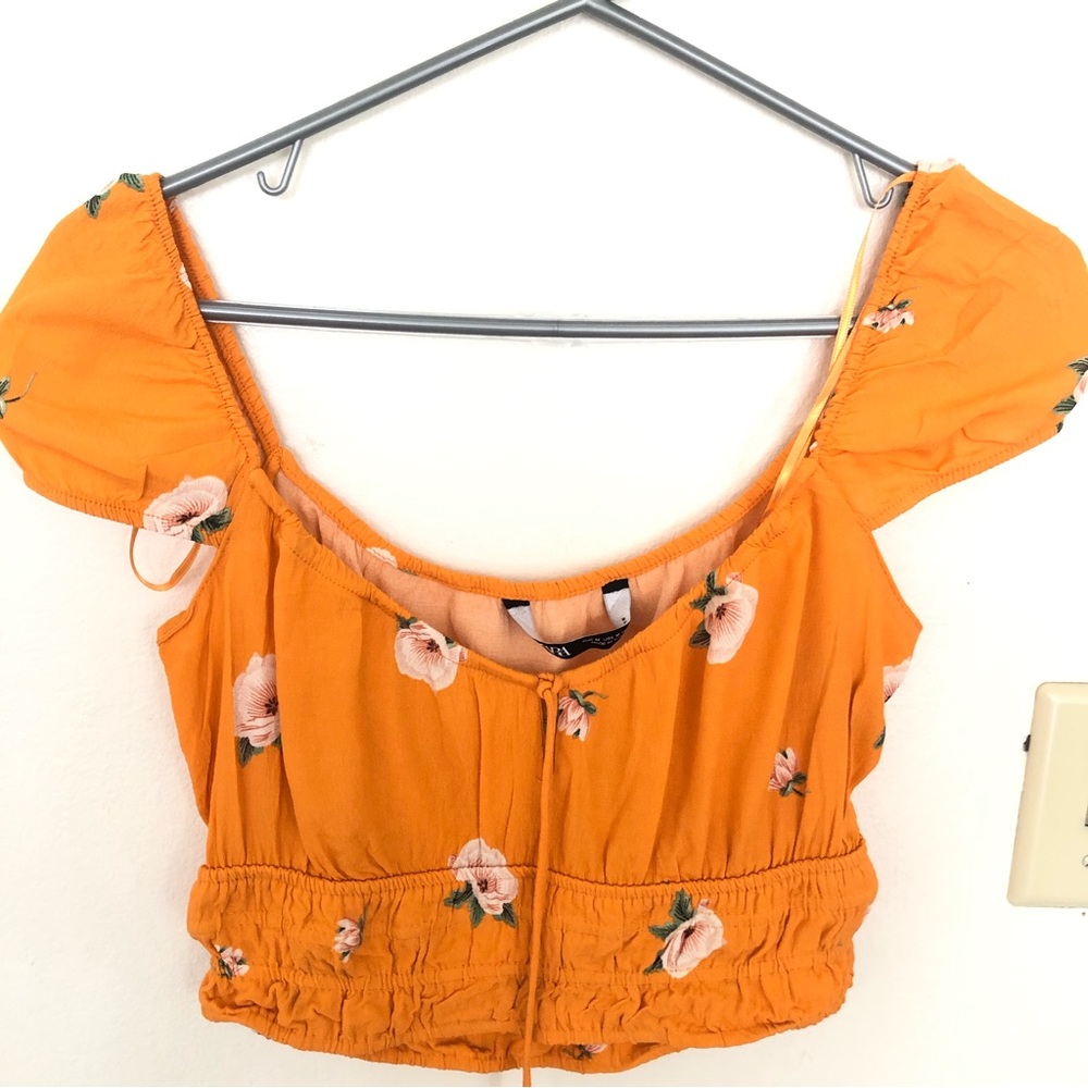 Zara - Floral Orange 🍊 bohemian crop top. Size M.